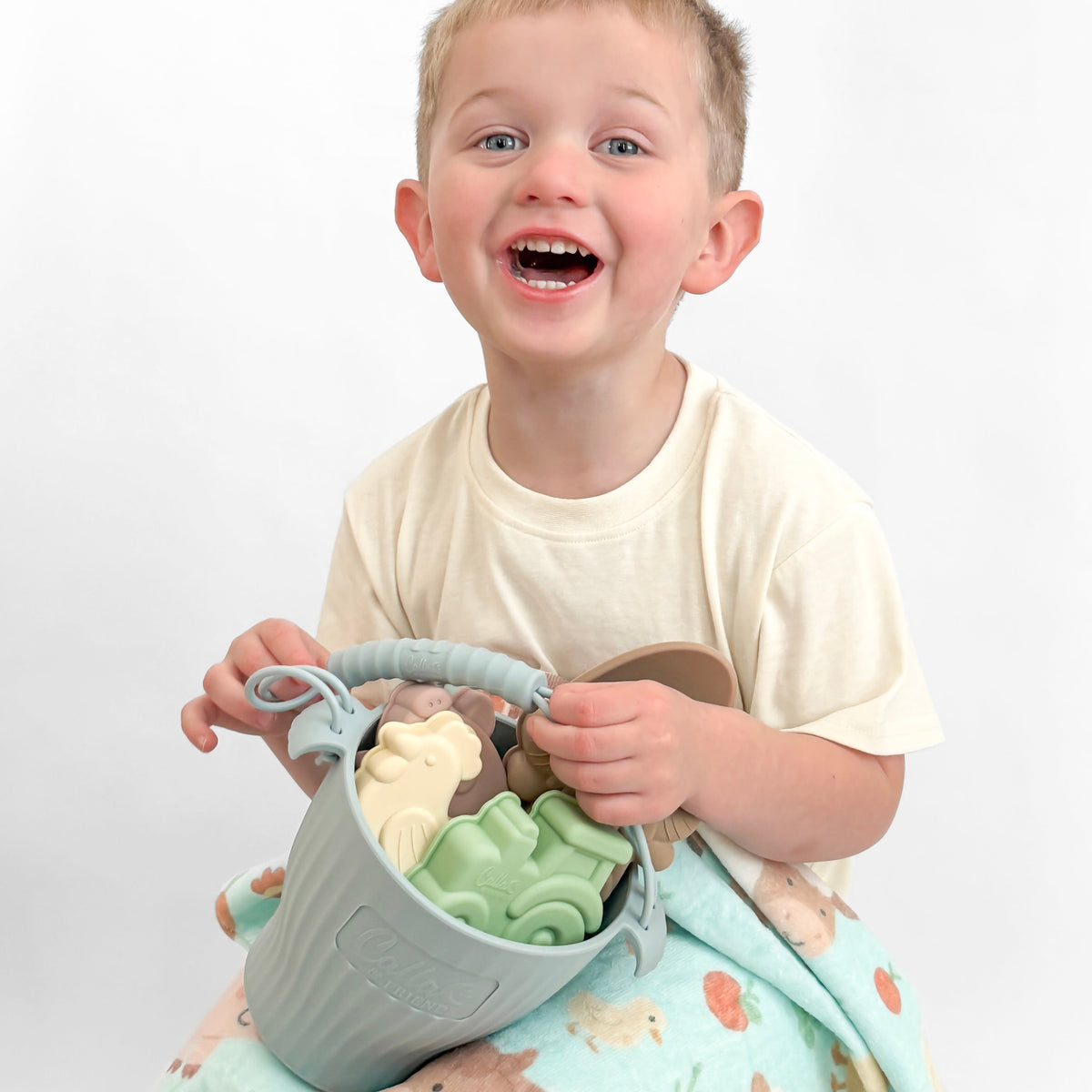 Hazel's Farm Silicone Beach Toy Set — Calla and Friends