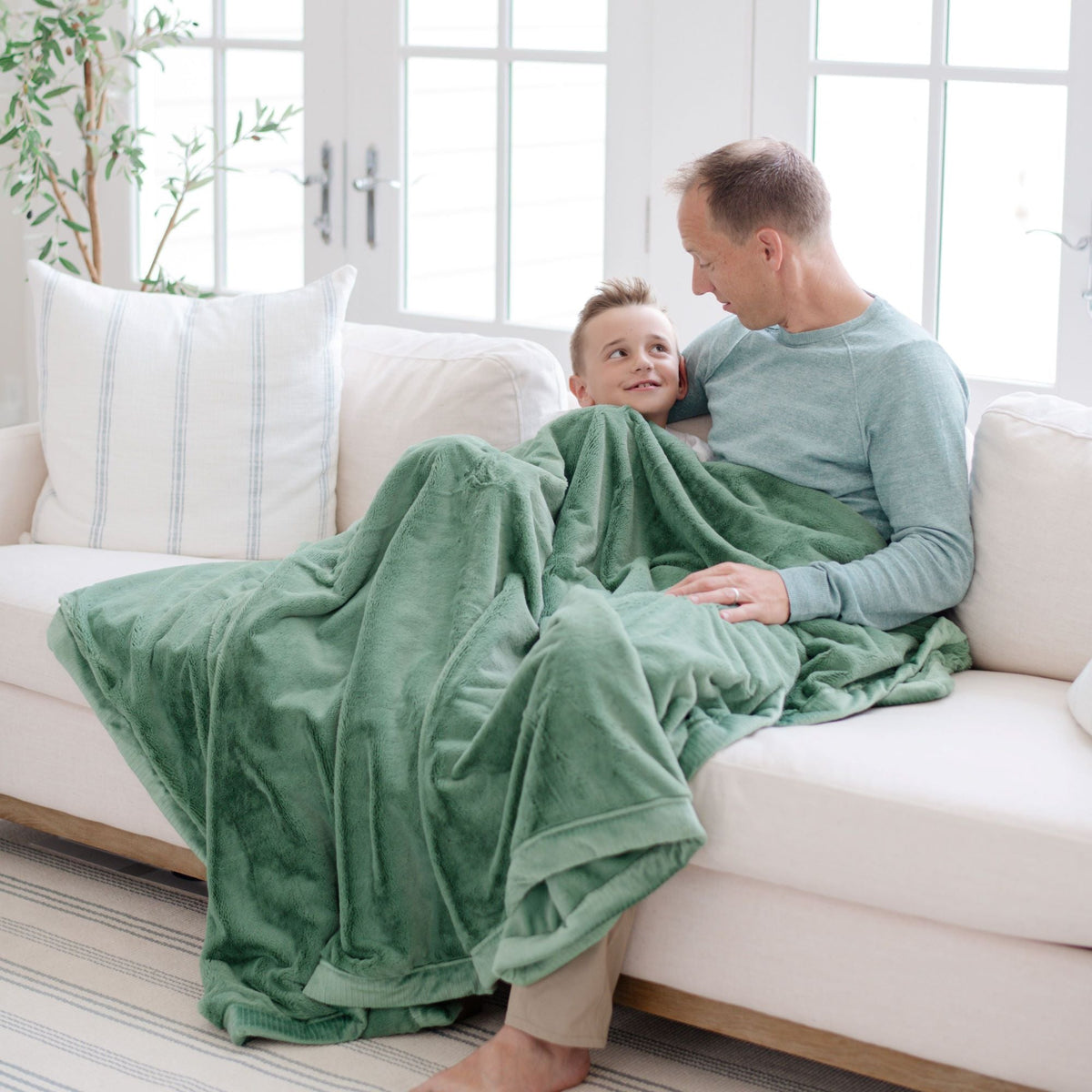Lush Toddler Blankets — Saranoni