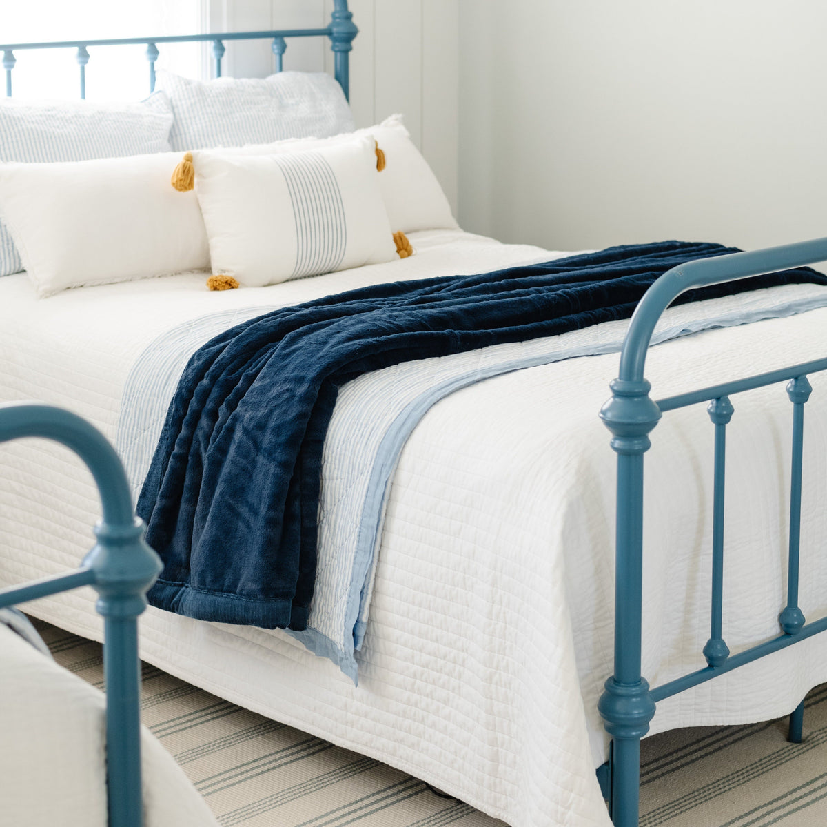 Lush Toddler Blankets — Saranoni