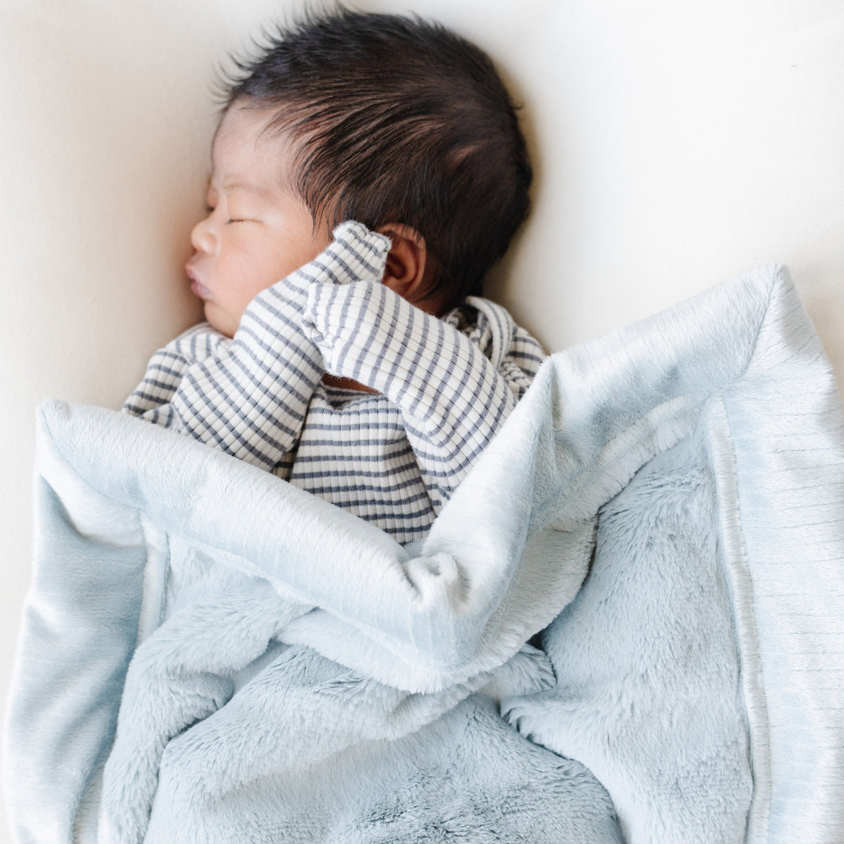 Lush Mini Blankets — Saranoni