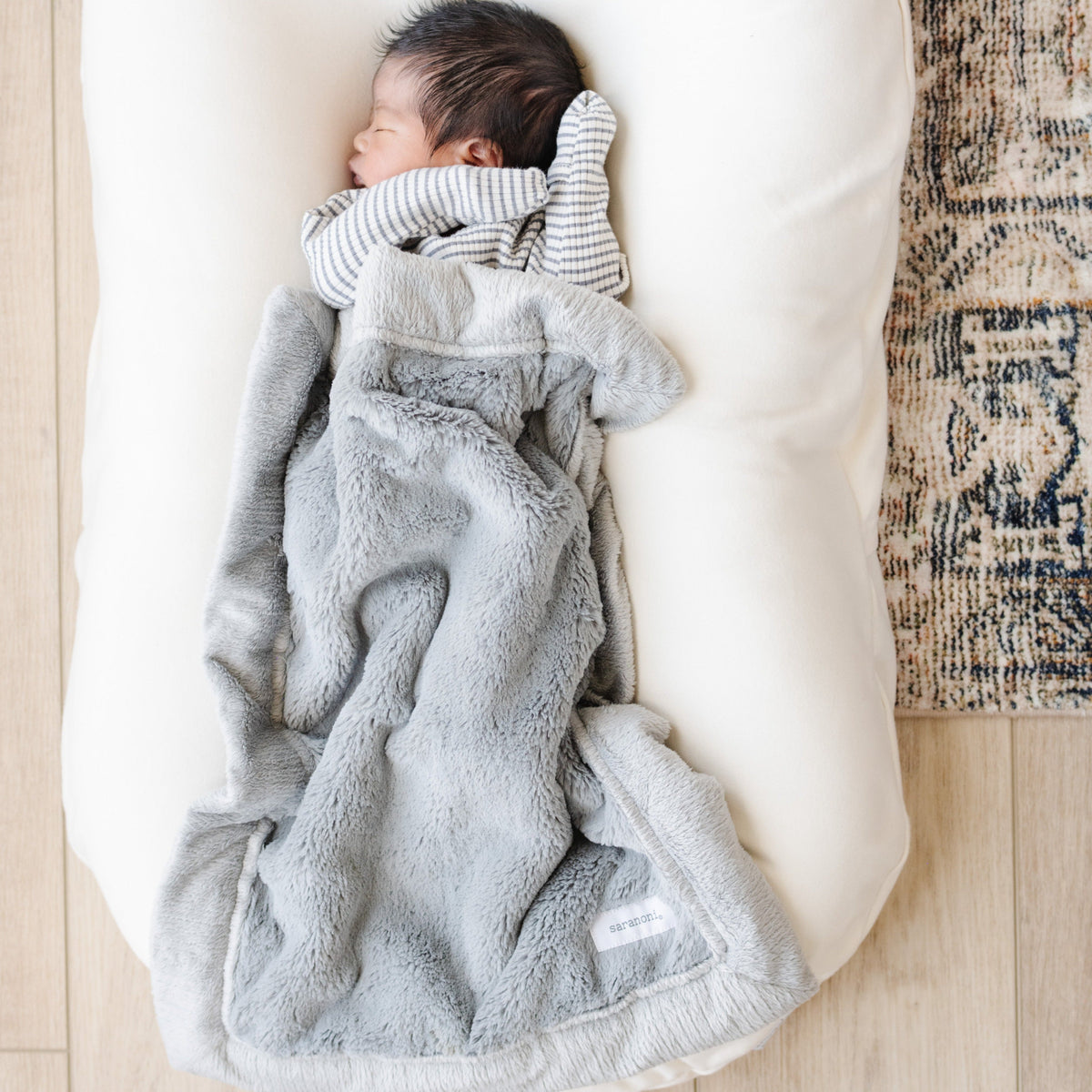 Lush Mini Blankets — Saranoni