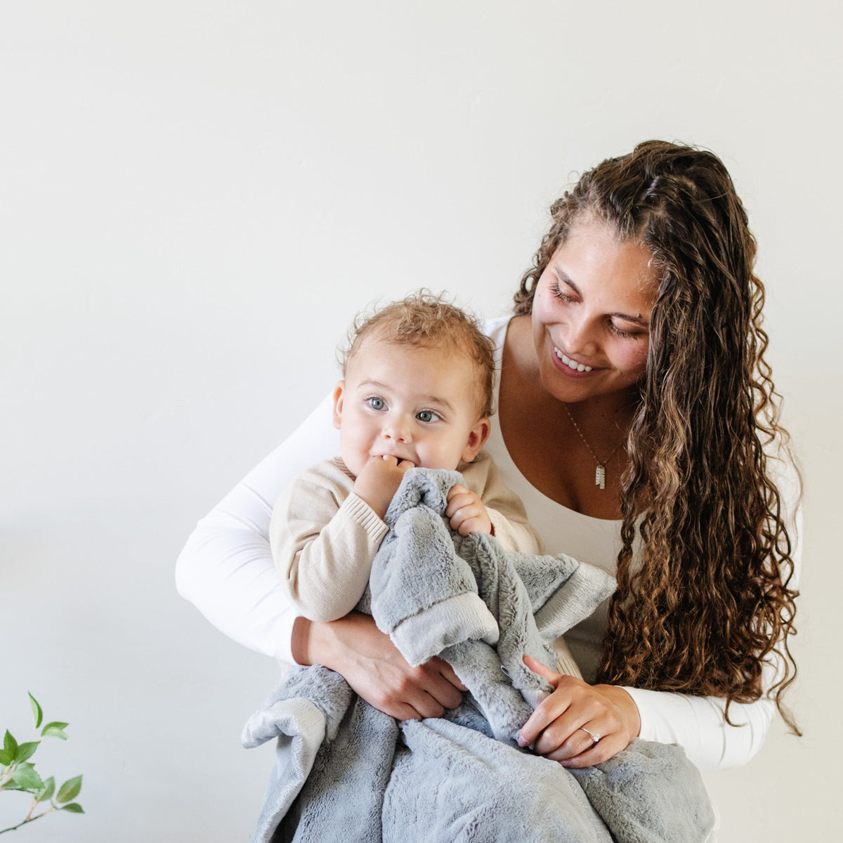 Lush Mini Blankets — Saranoni