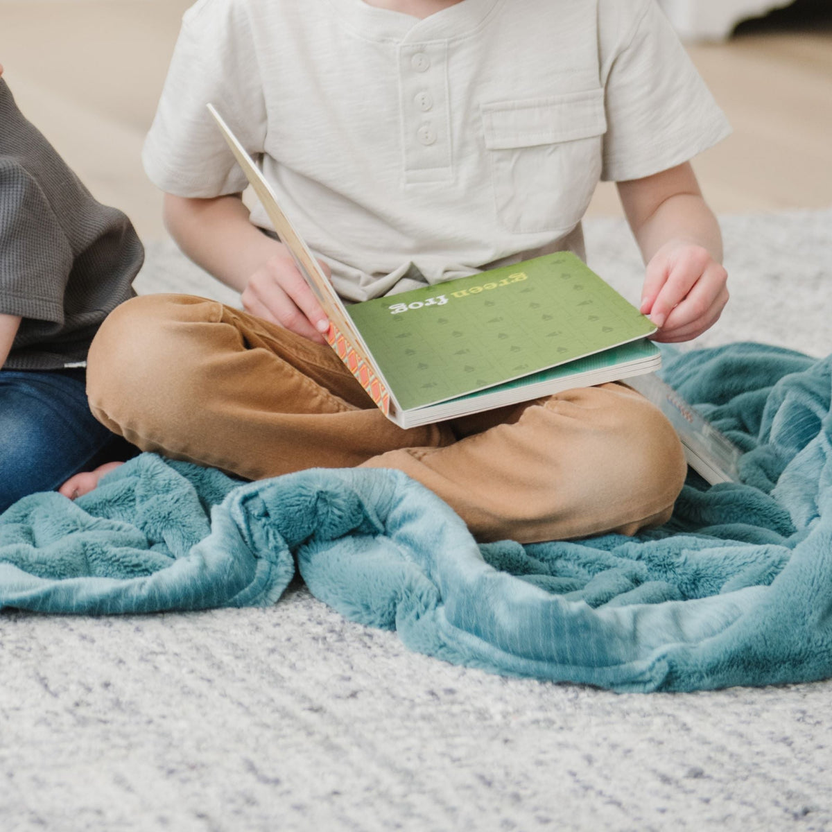 Lush Mini Blankets — Saranoni