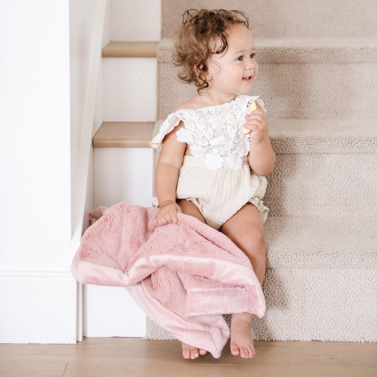 Lush Mini Blankets — Saranoni