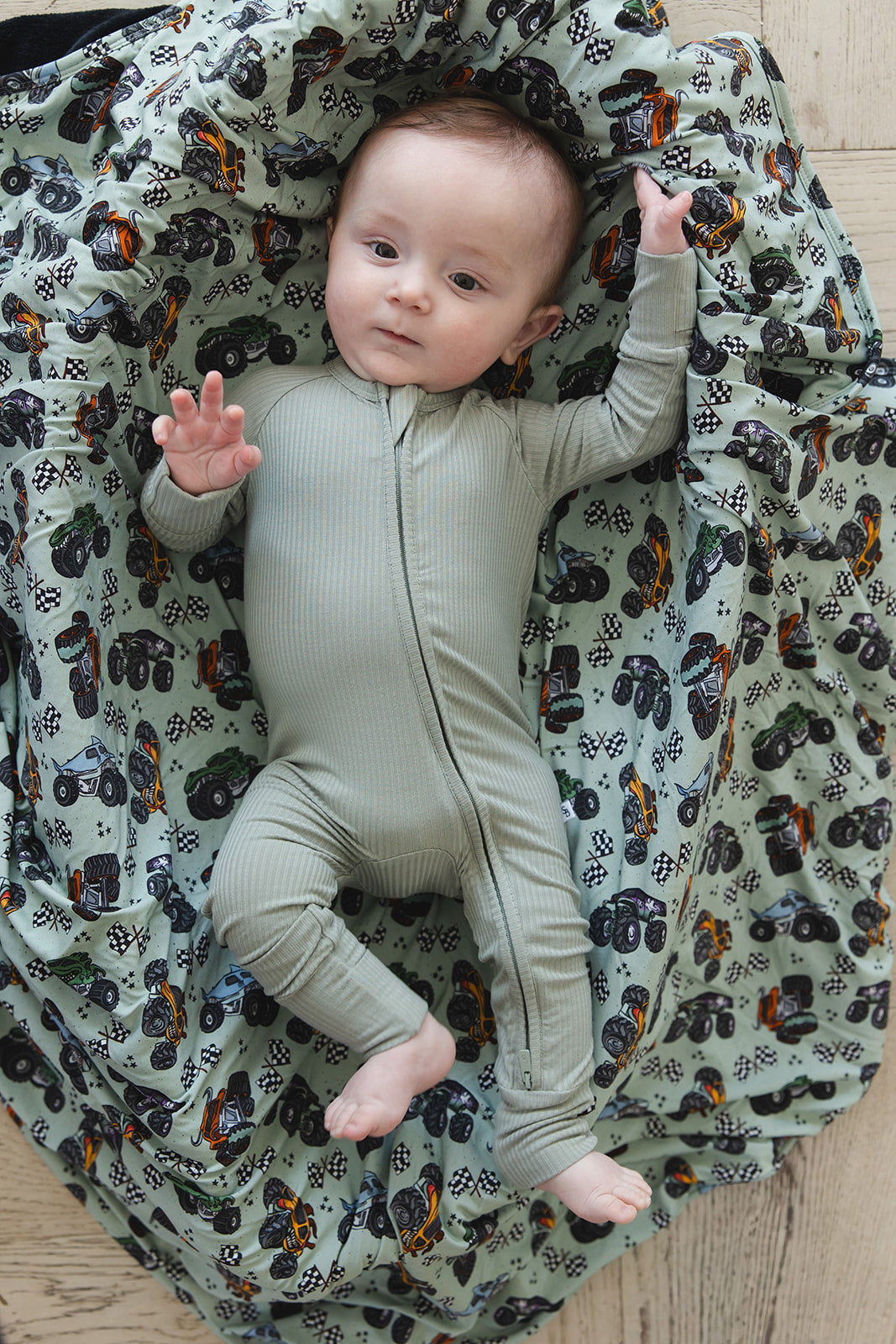 Sage (ribbed) - Zippy — Blush Lotus