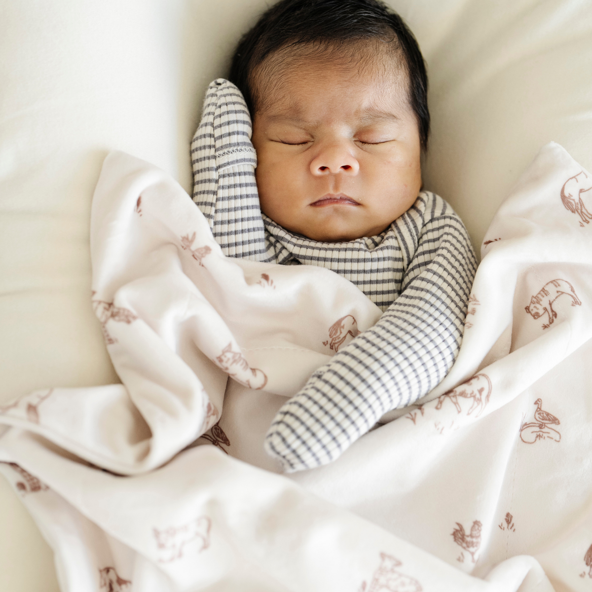 Minky Stretch Receiving Blankets — Saranoni