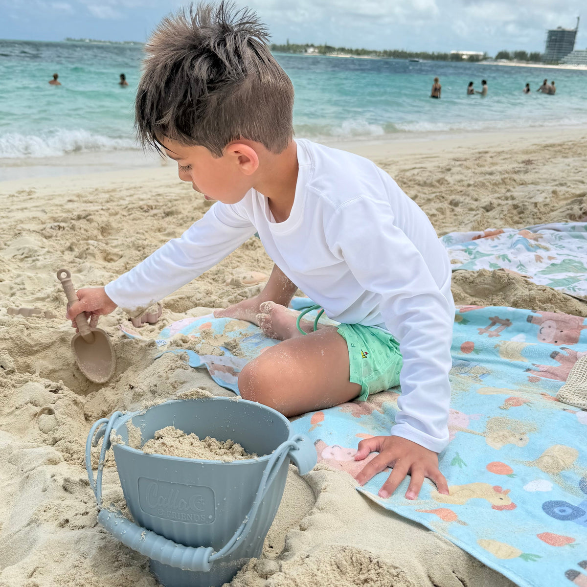 Hazel's Farm Silicone Beach Toy Set — Calla and Friends