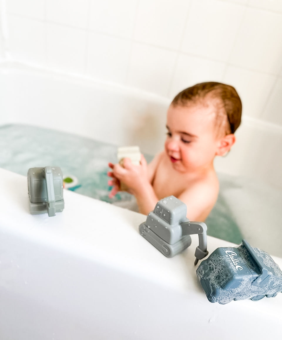 Grant’s Truck Bath Toys — Calla and Friends