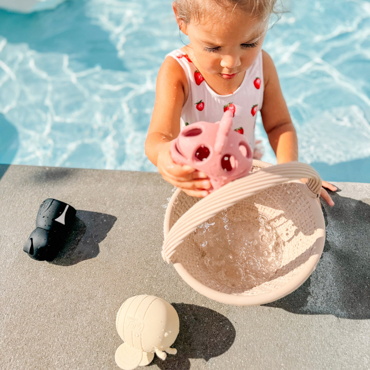 Strawberry Patch Bath Toys — Calla and Friends