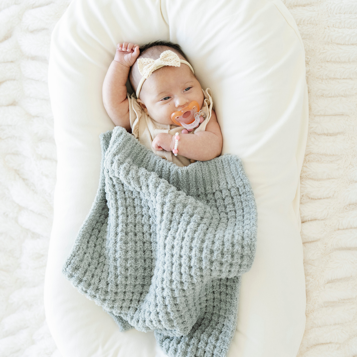 Waffle Knit Mini Blankets — Saranoni