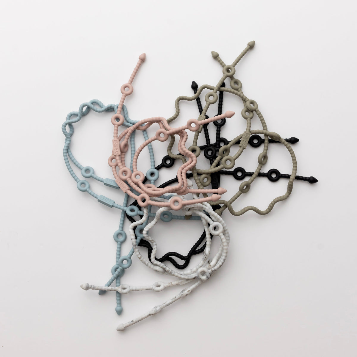 The Tidy Traveler Tether Set — Calla and Friends