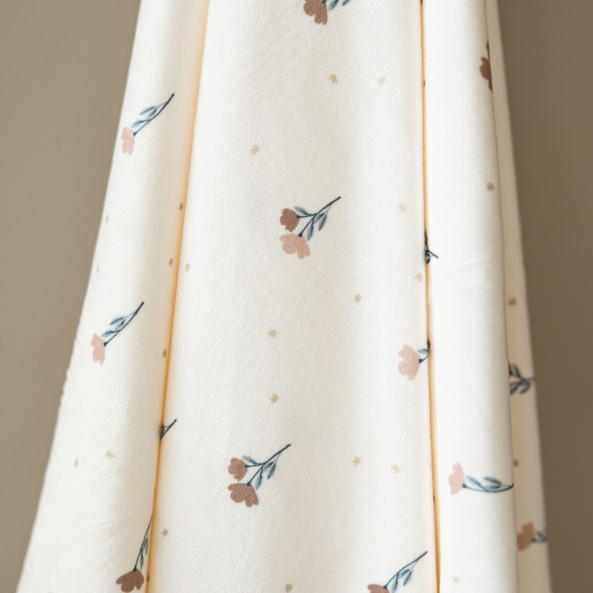 Minky Stretch Luxe Swaddle/Blanket — Saranoni