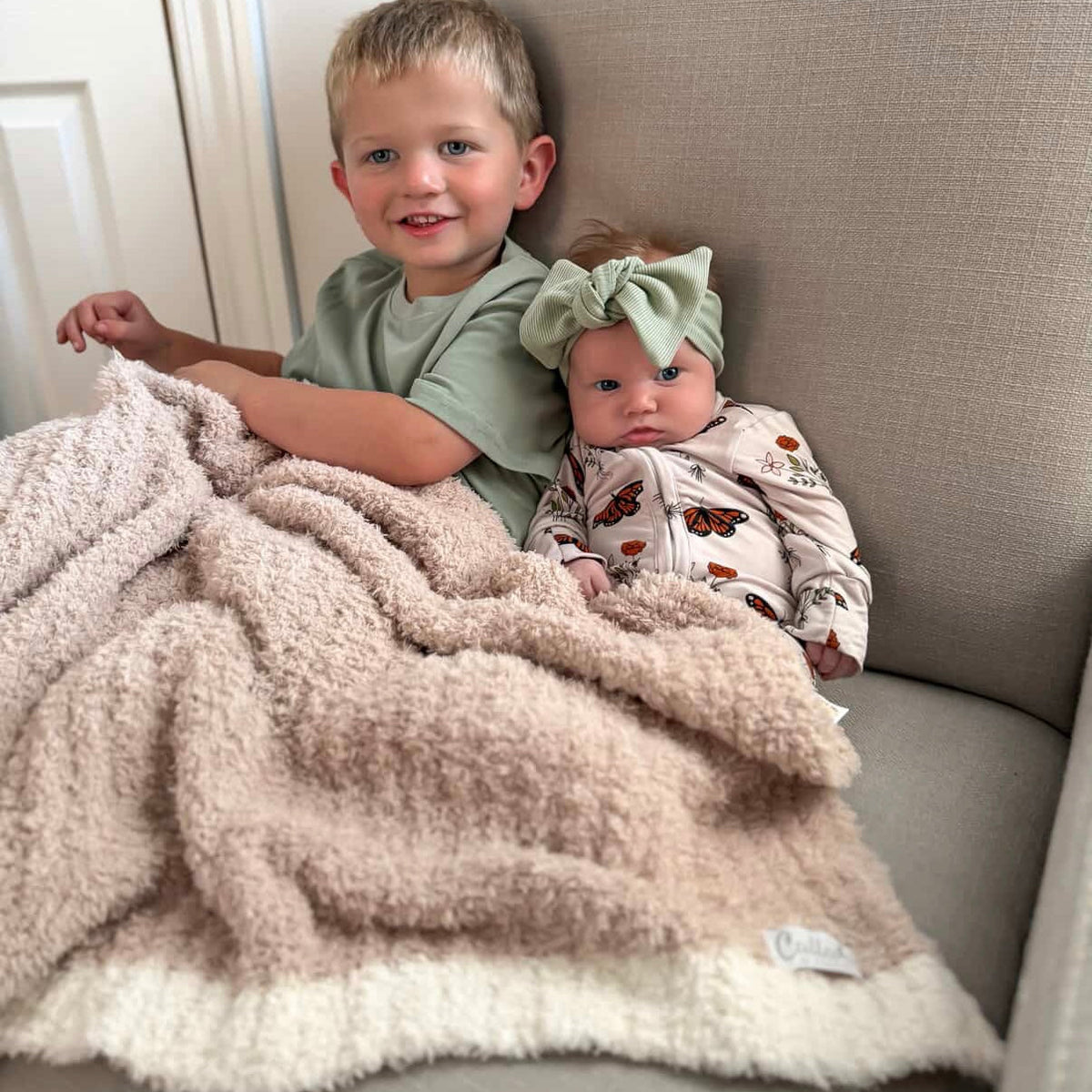 The Alani Blanket — Calla and Friends