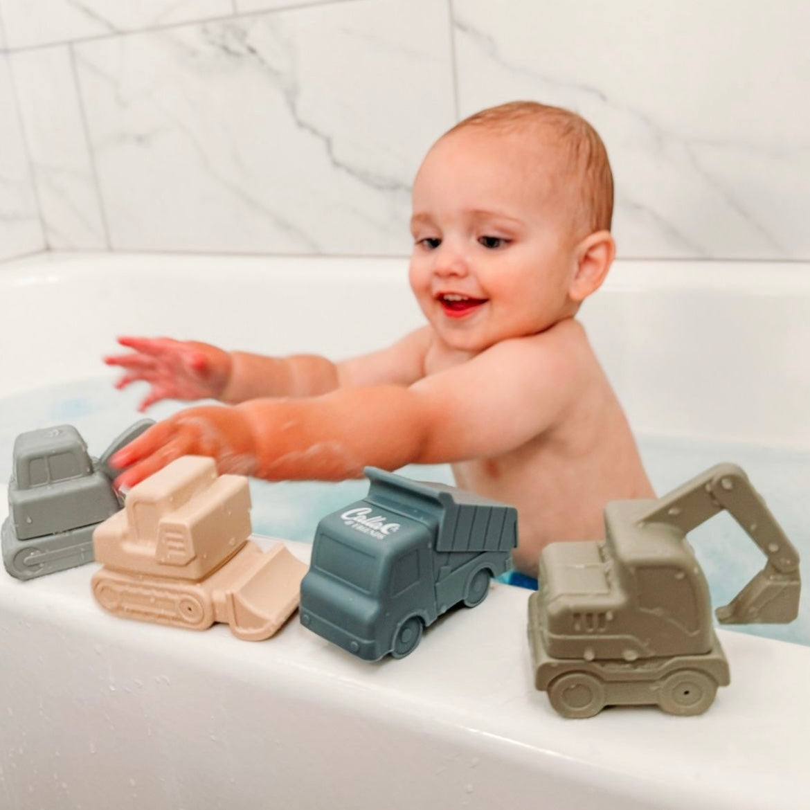 Grant’s Truck Bath Toys — Calla and Friends