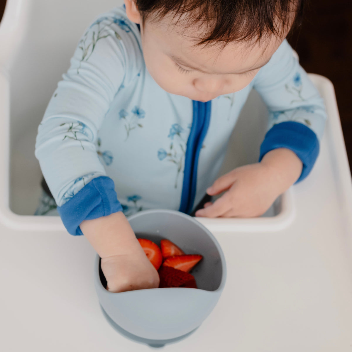 Easy Scoop Suction Bowl — Calla and Friends