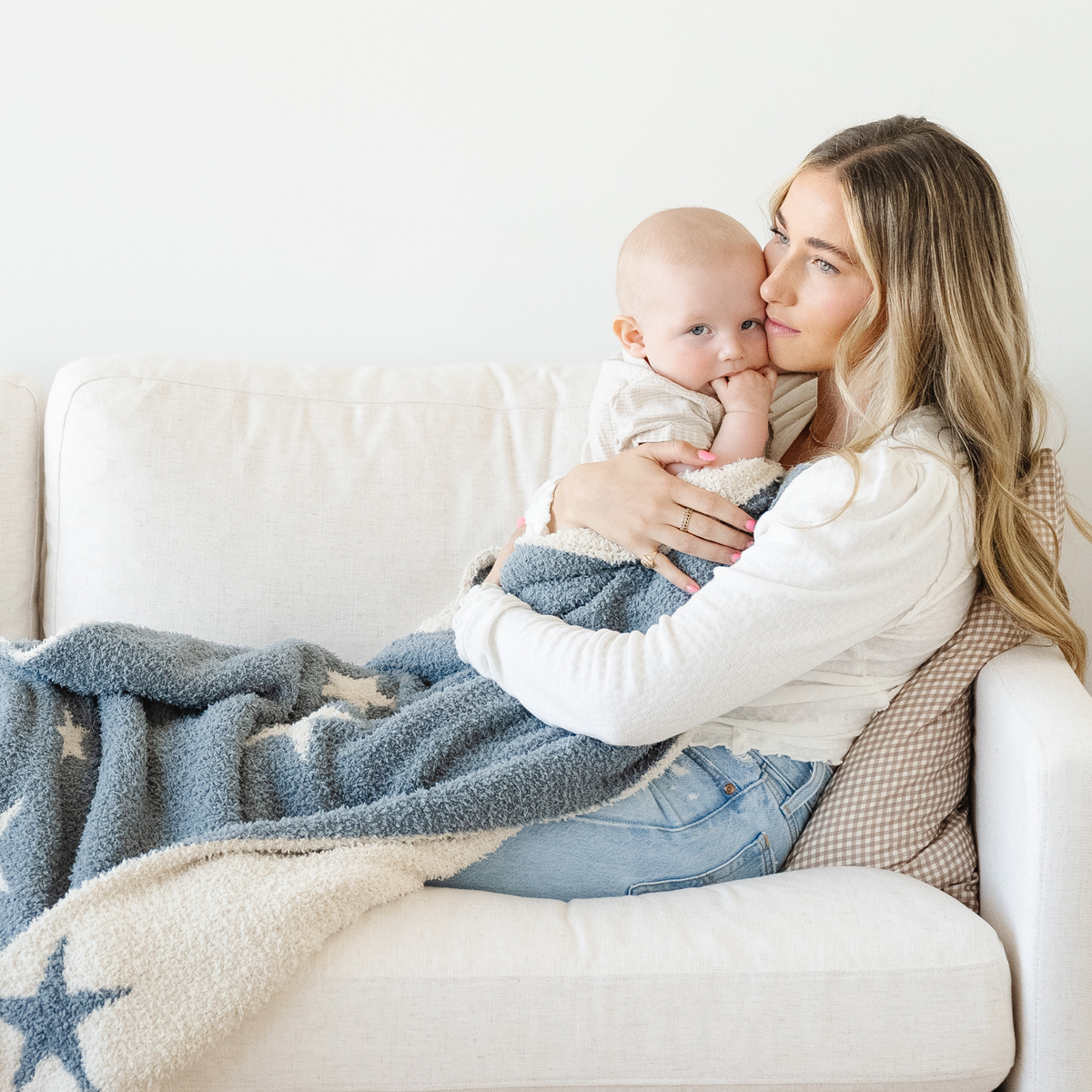 Double-Layer Bamboni® Toddler Blankets — Saranoni