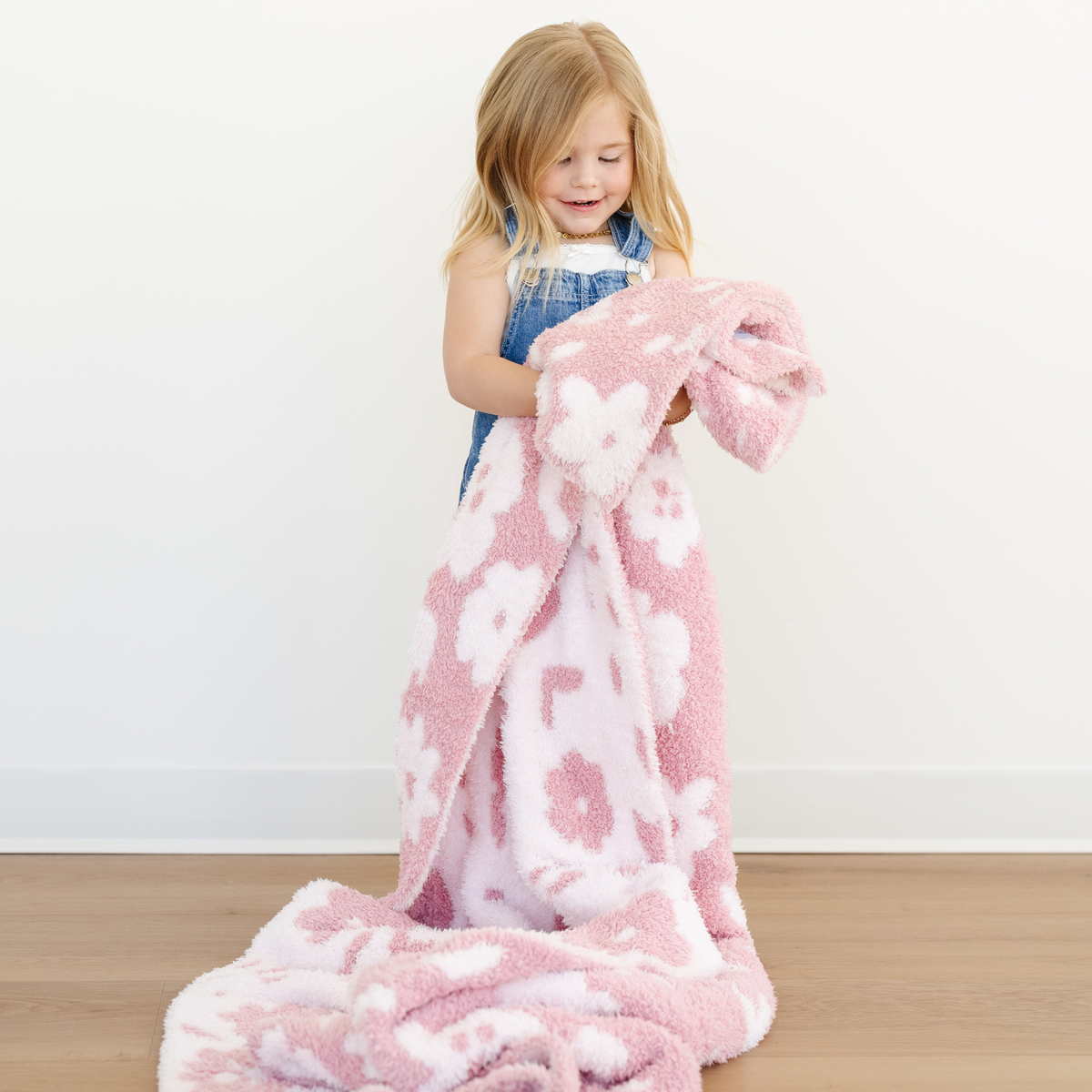 Double-Layer Bamboni® Toddler Blankets — Saranoni