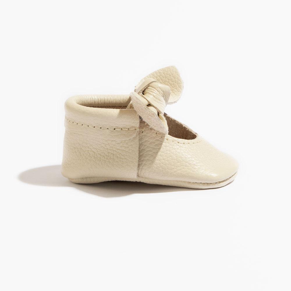 Birch Knotted Bow Baby Shoe — Freshly Picked