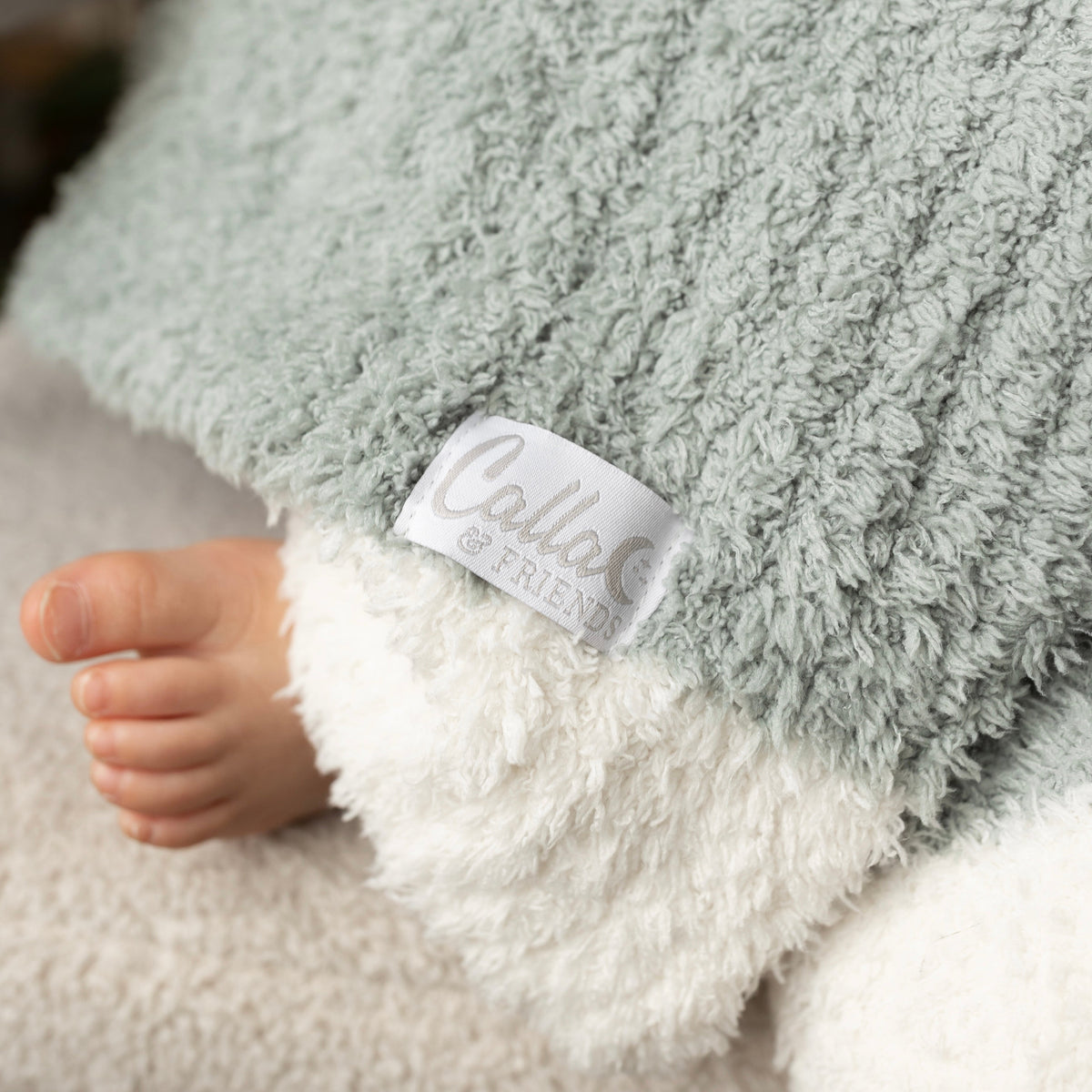 The Alani Blanket — Calla and Friends
