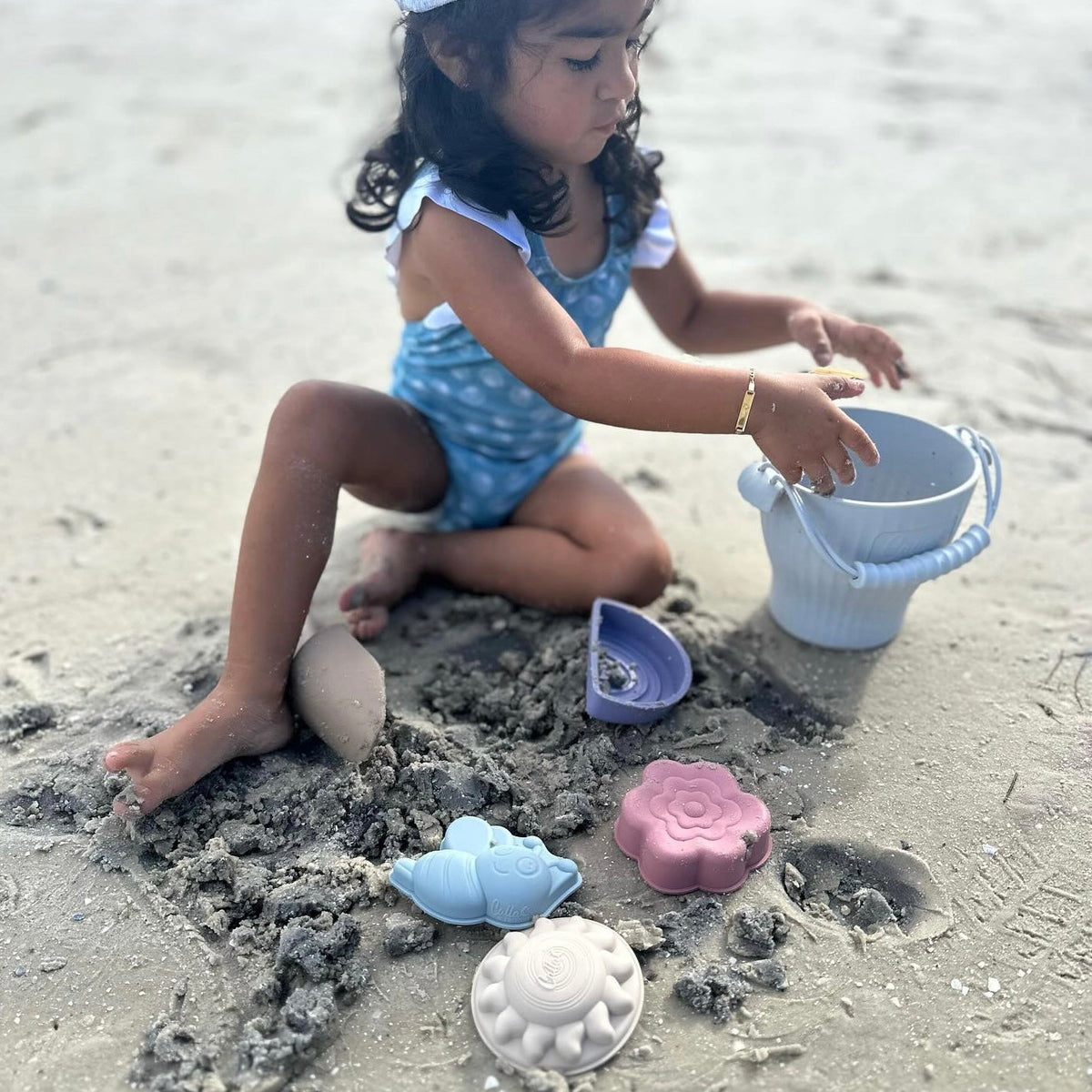 Allison Silicone Beach Toy Set — Calla and Friends