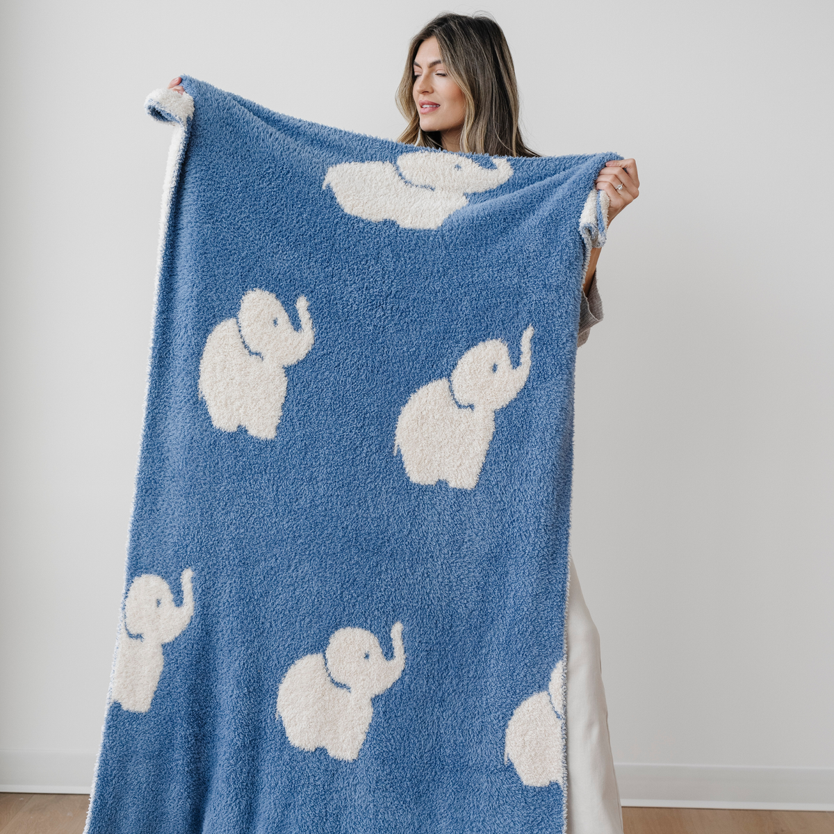 Double-Layer Bamboni® Toddler Blankets — Saranoni