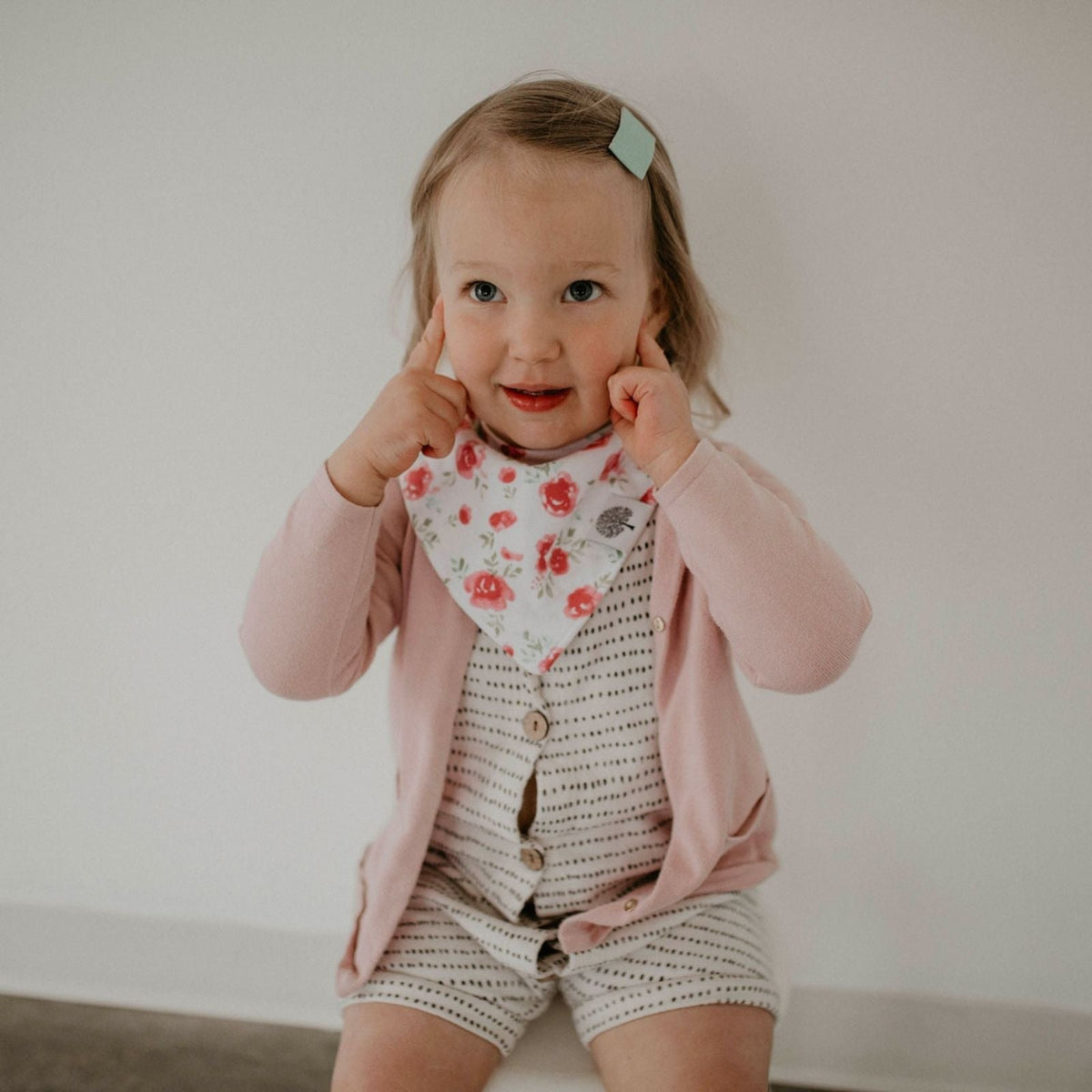 Rose Bandana Bib Set (8 pack) — Parker Baby Co.