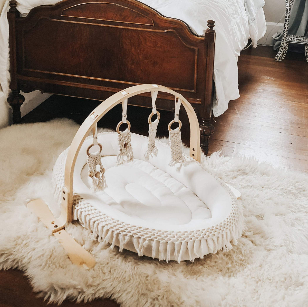 Oval Play Mat — Finn + Emma