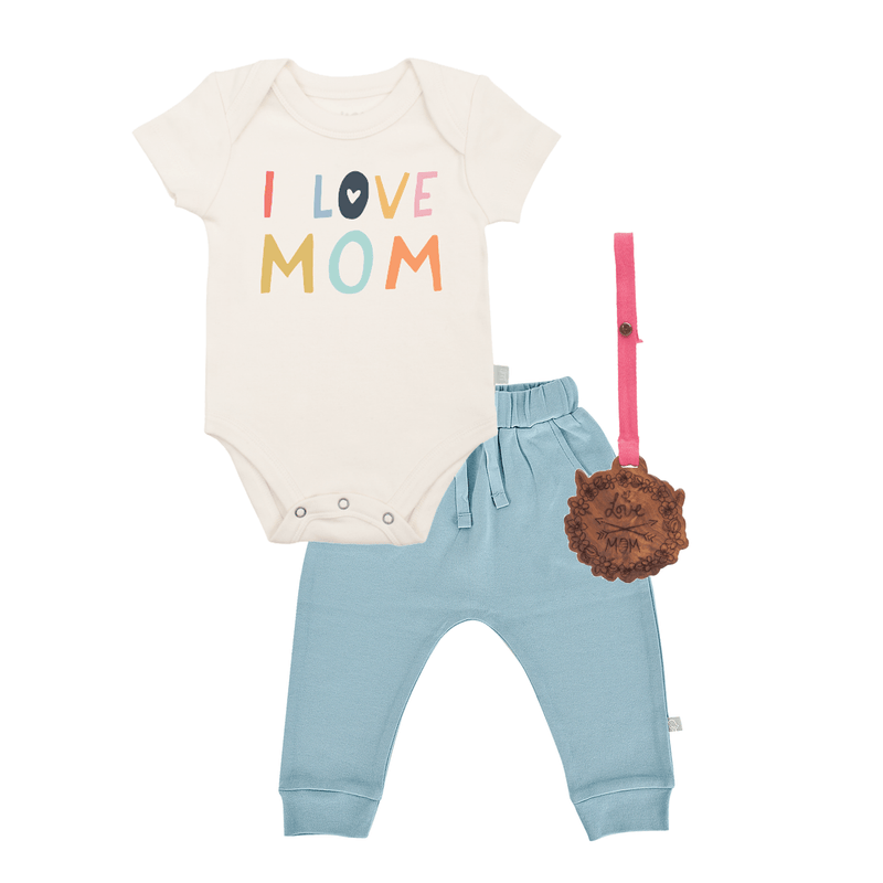 gift set | love mom 3pc — Finn + Emma