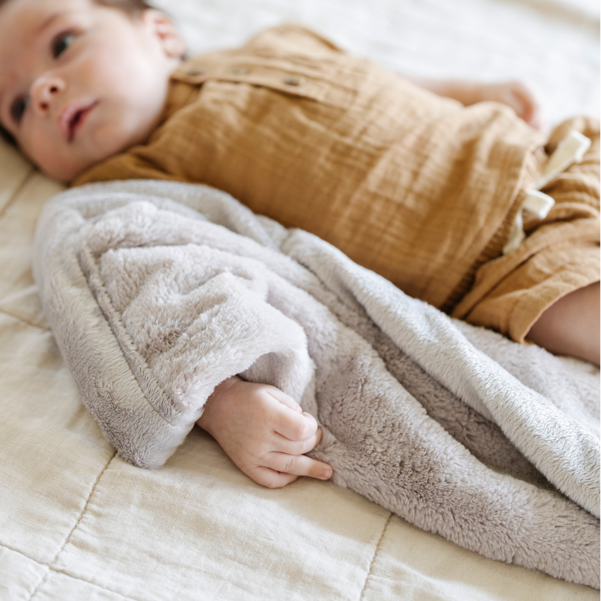 Lush Mini Blankets — Saranoni