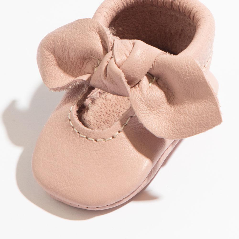 Newborn Blush Knotted Bow Baby Shoe — Freshly Picked