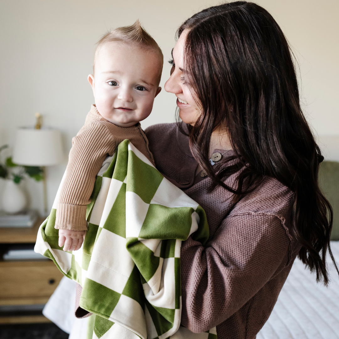 Minky Stretch Receiving Blankets — Saranoni