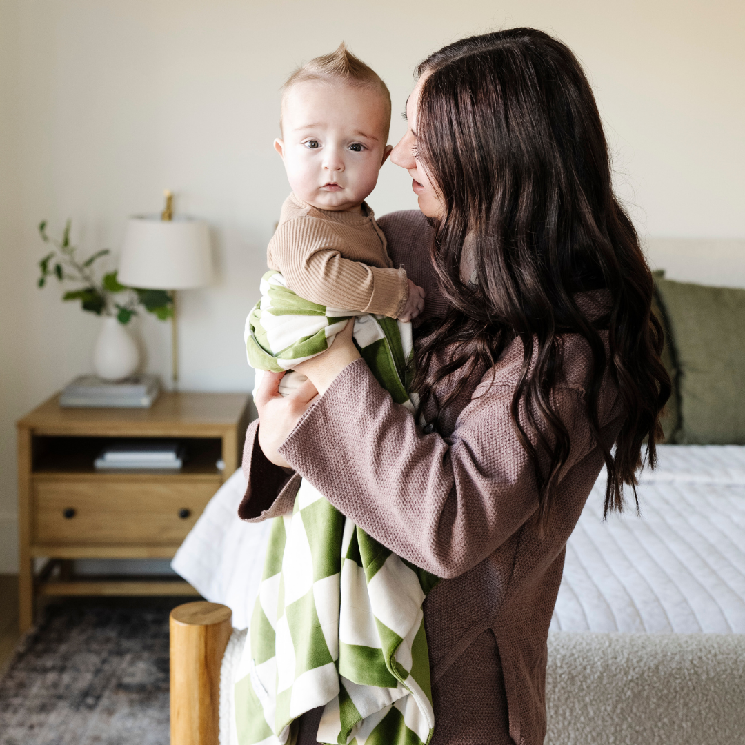 Minky Stretch Receiving Blankets — Saranoni