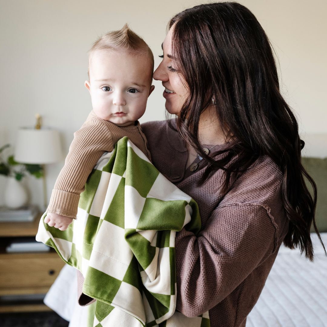 Minky Stretch Receiving Blankets — Saranoni