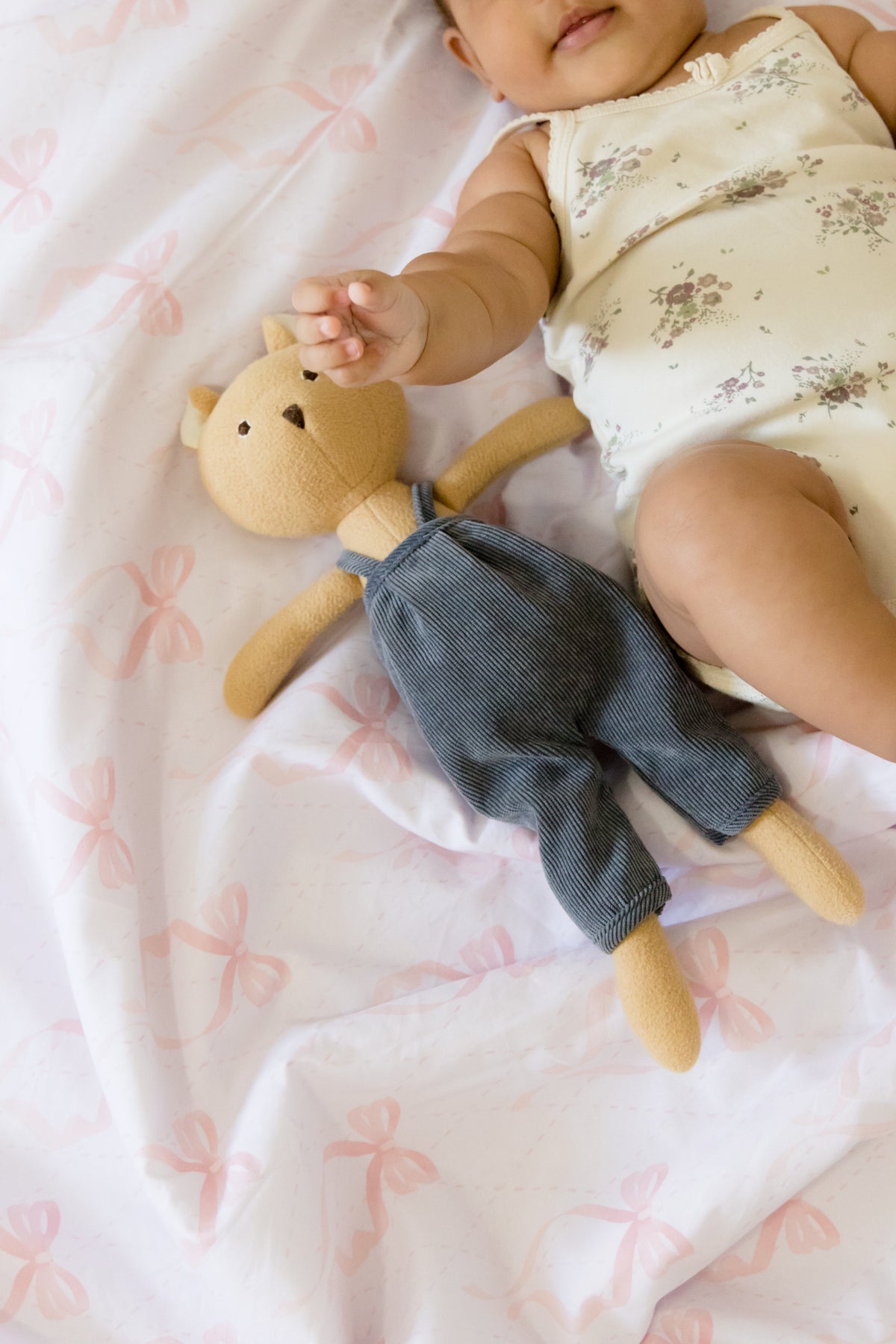 Pink Bow Crib Quilted Blanket — Little Mae & Co