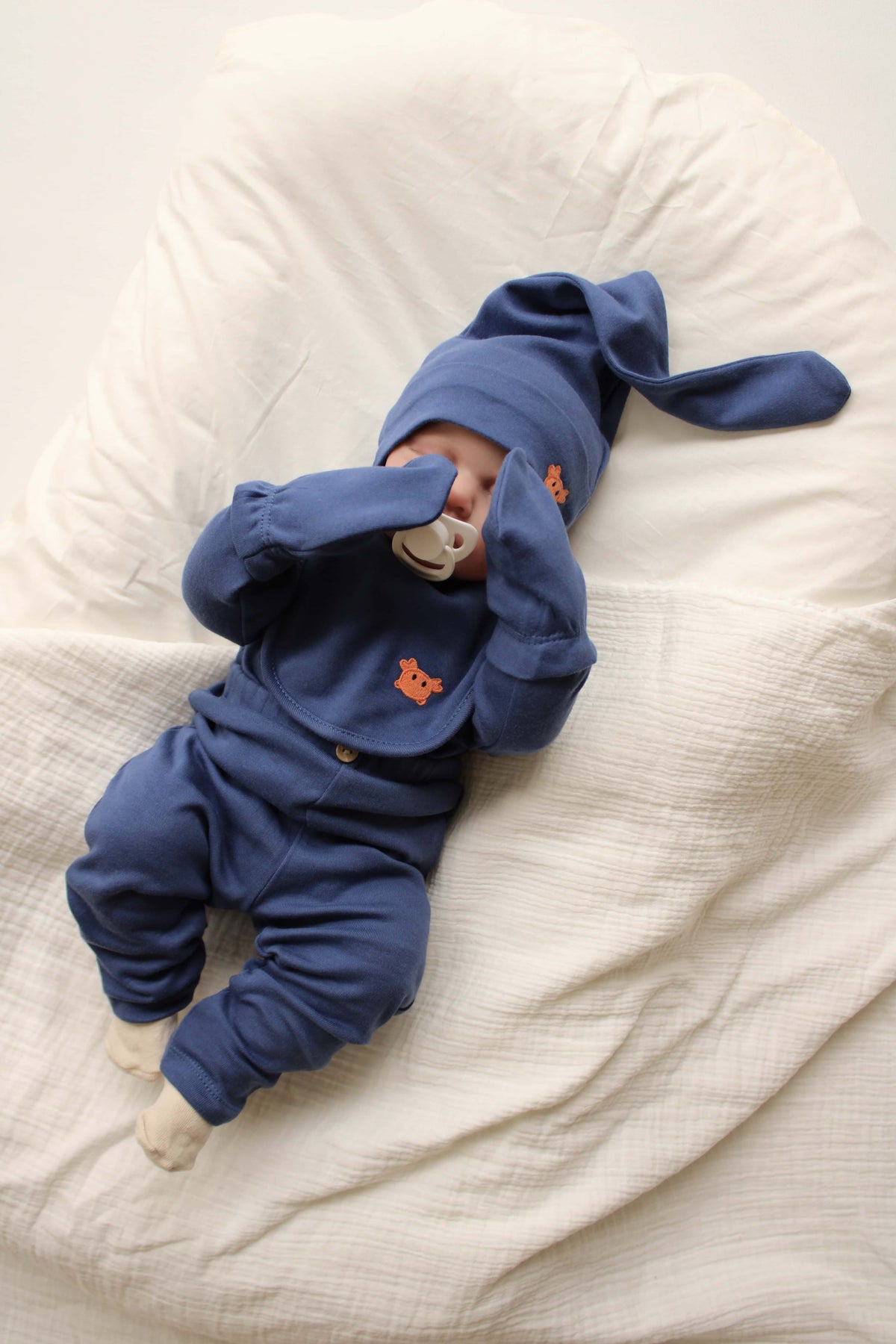 Crab Patterned 5 Piece Newborn Set — Honey and Hive