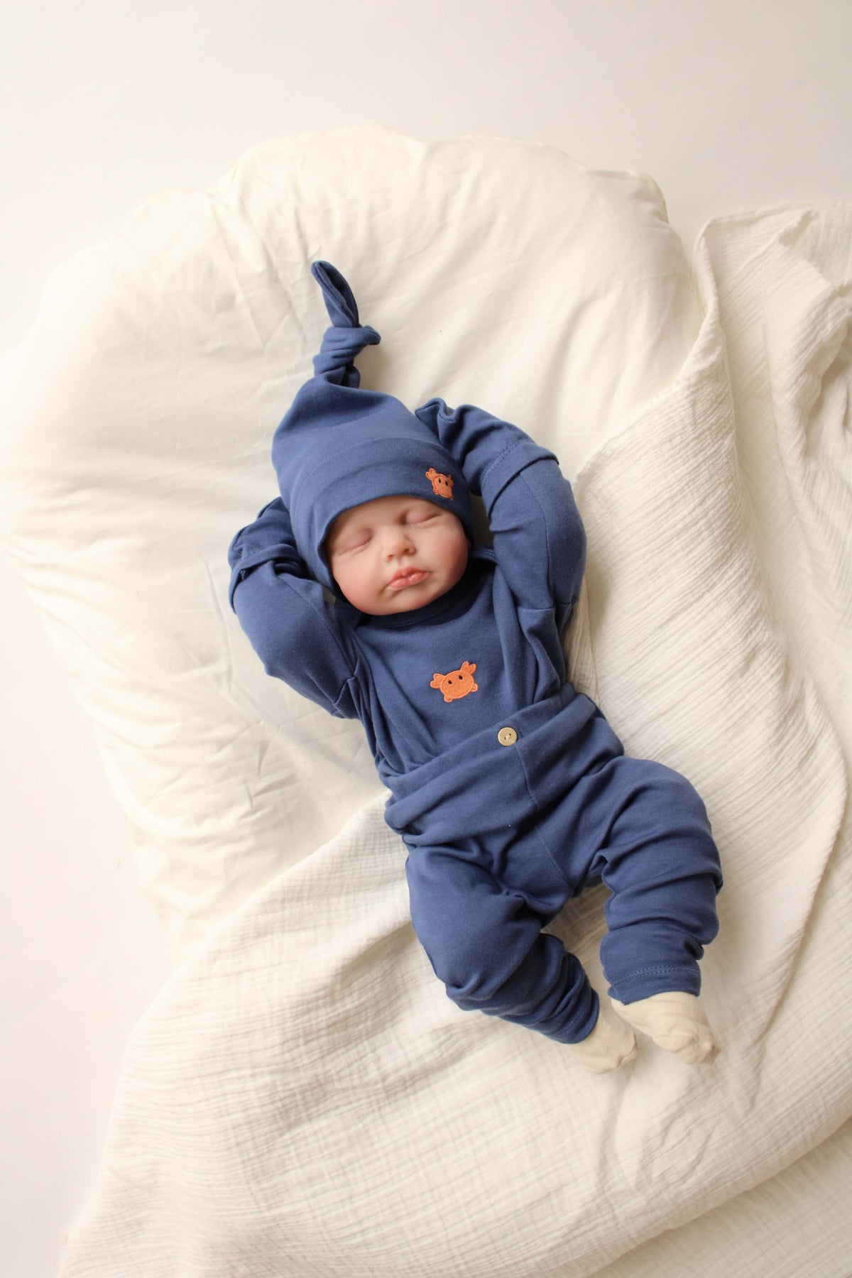 Crab Patterned 5 Piece Newborn Set — Honey and Hive