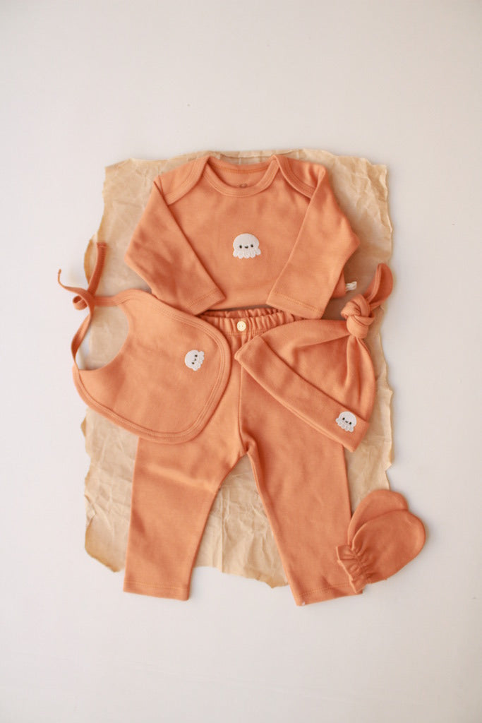 Octopus Patterned 5 Piece Newborn Set — Honey and Hive