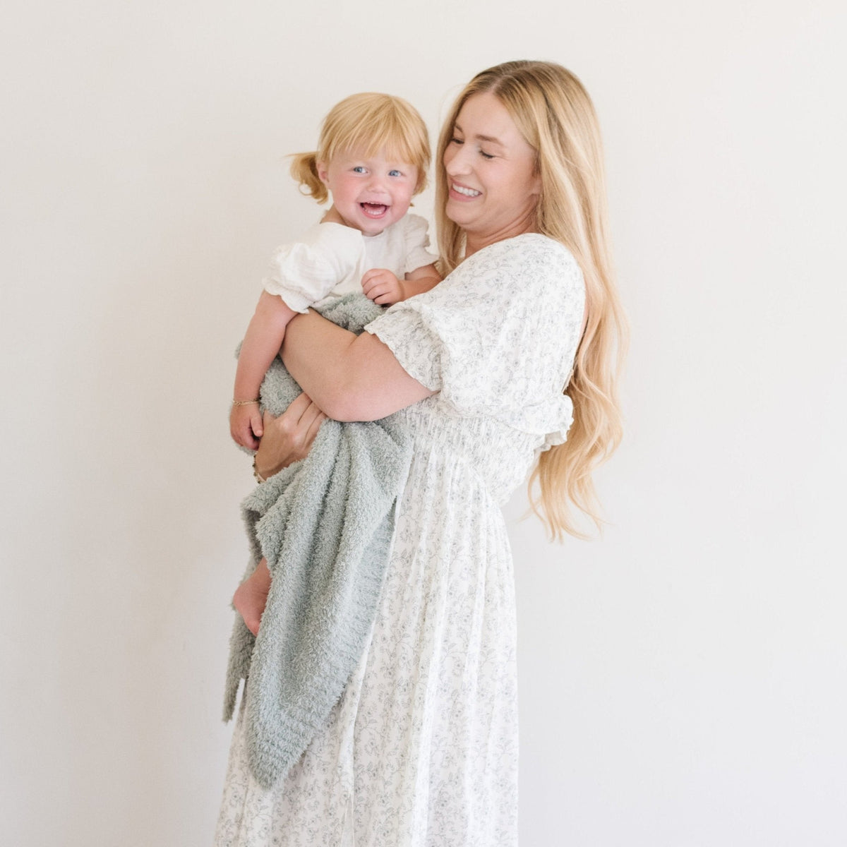 Bamboni® Receiving Blankets — Saranoni