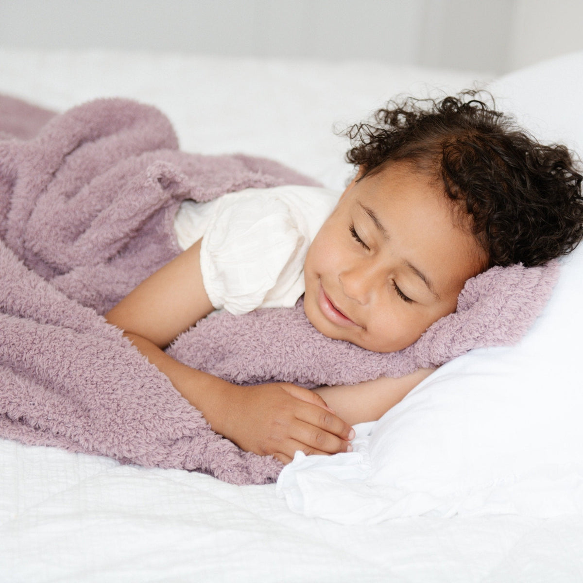 Bamboni® Toddler Blankets — Saranoni