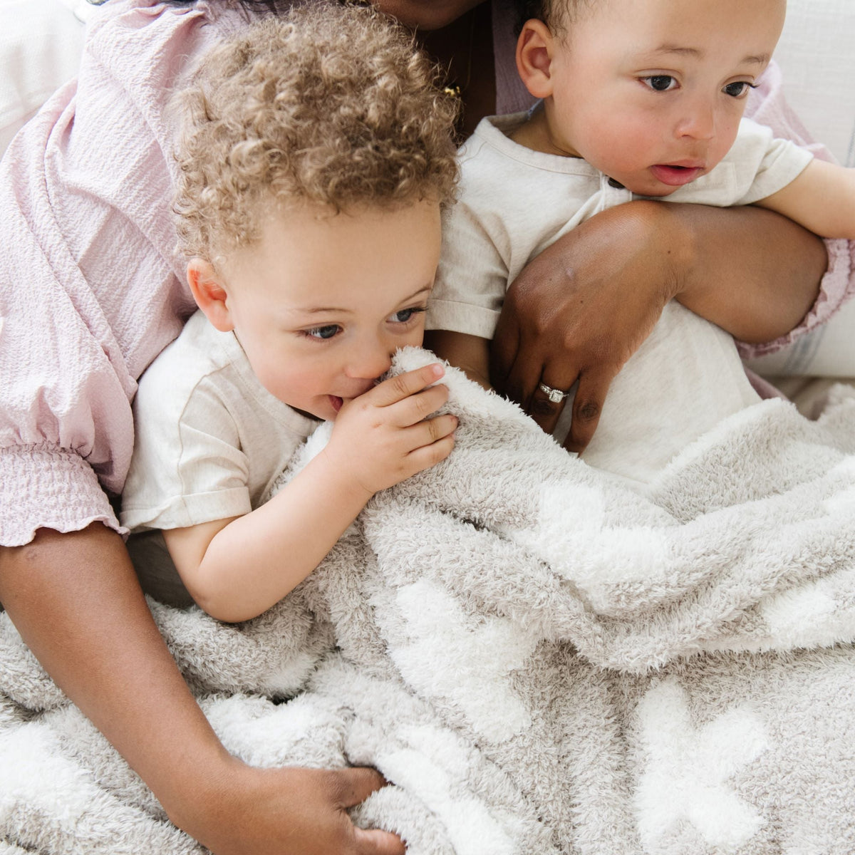 Double-Layer Bamboni® Mini Blankets — Saranoni