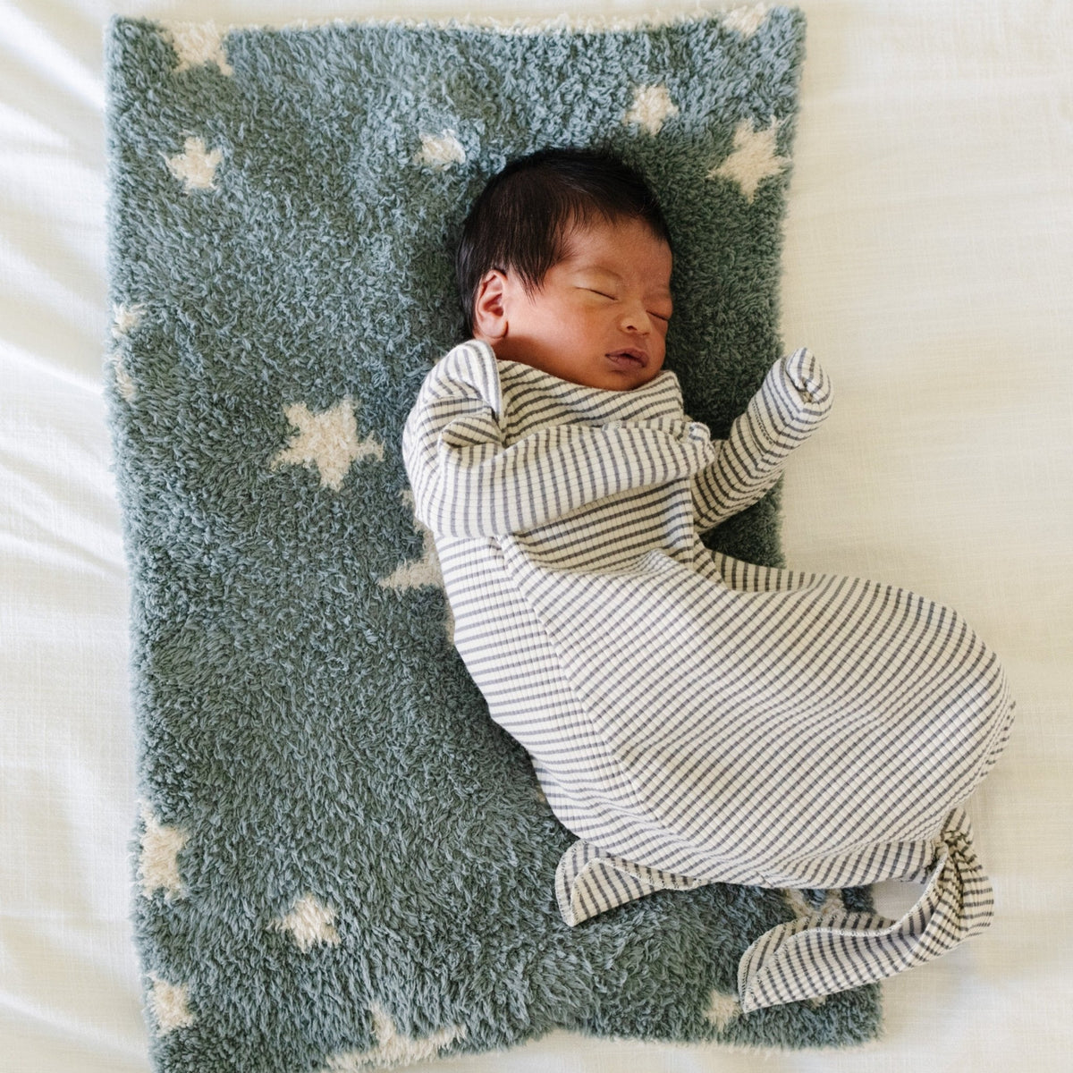 Double-Layer Bamboni® Mini Blankets — Saranoni