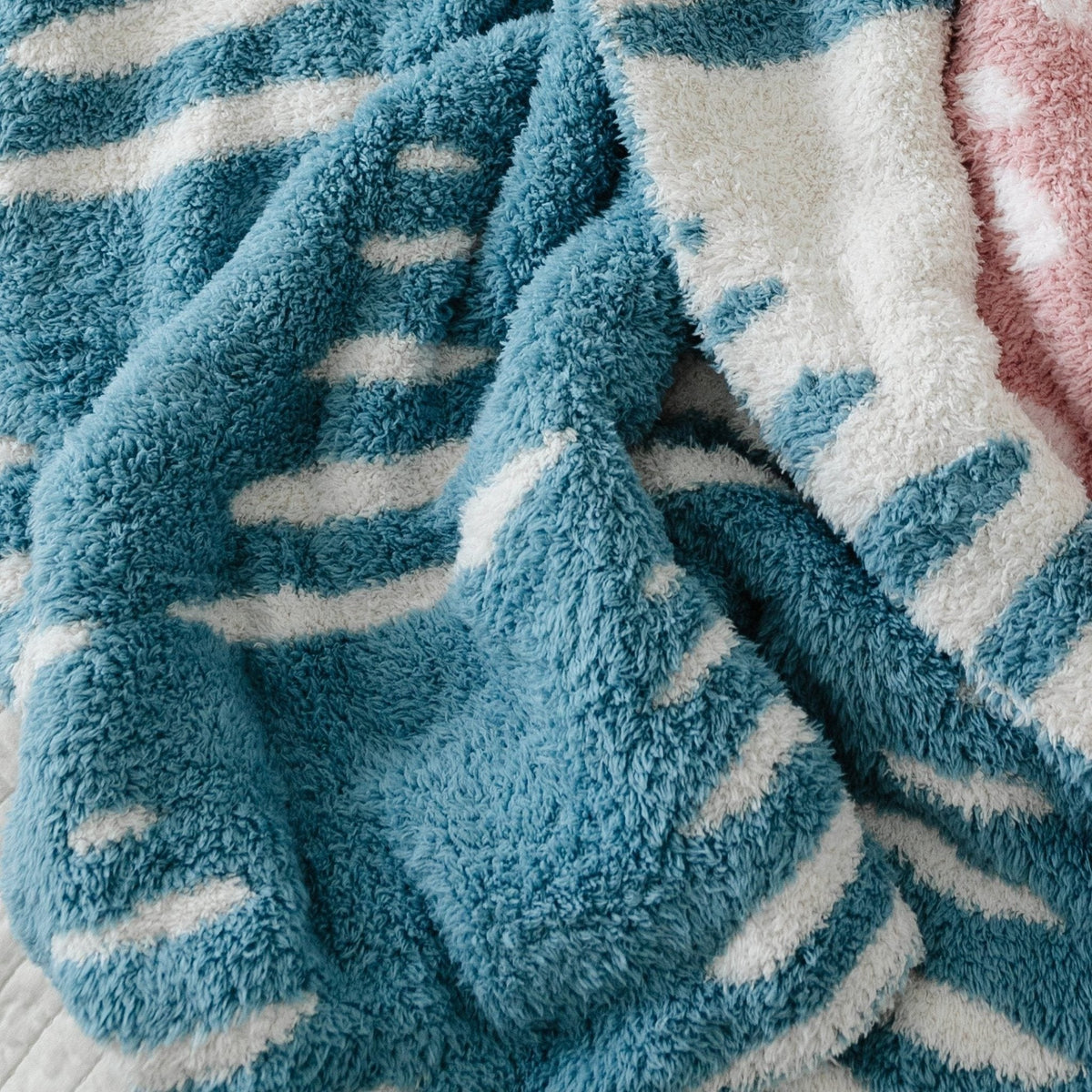 Double-Layer Bamboni® Receiving Blankets — Saranoni