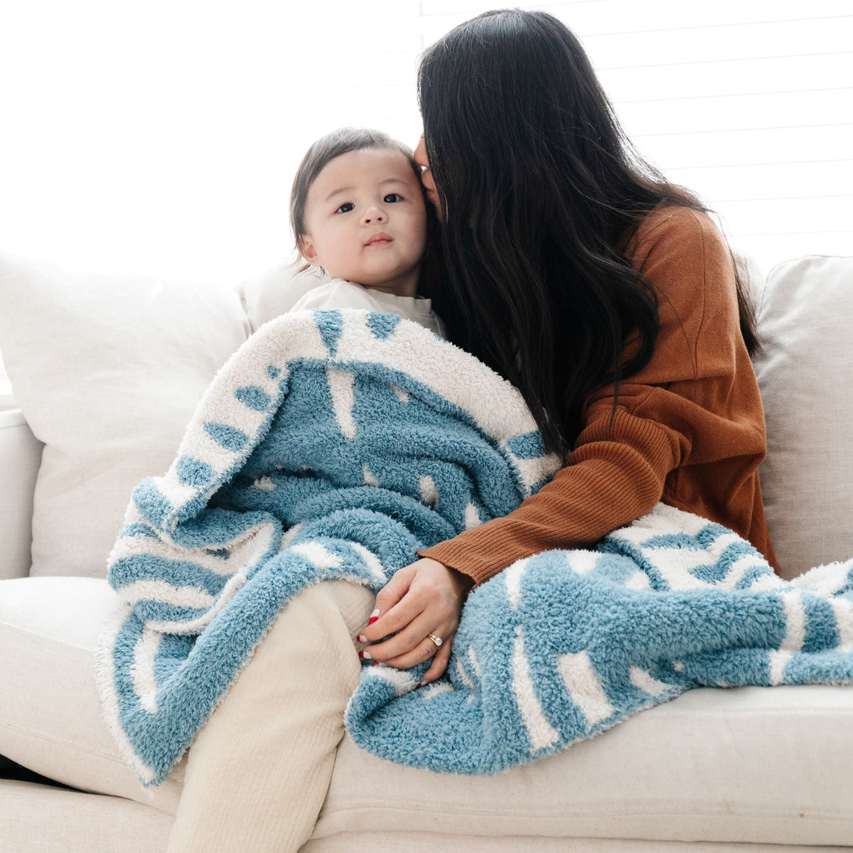 Double-Layer Bamboni® Toddler Blankets — Saranoni