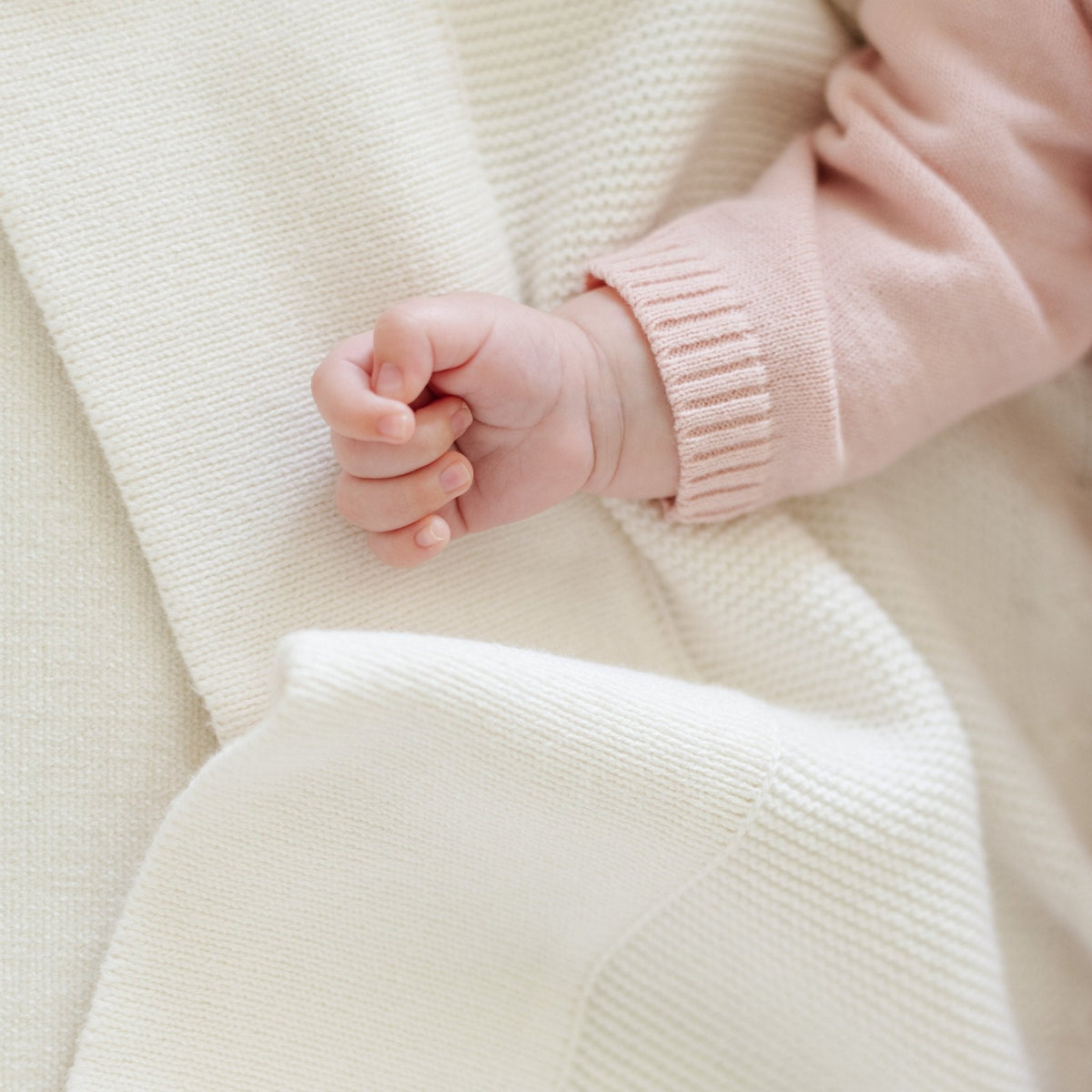 Heirloom Cotton Knit Receiving Blankets — Saranoni