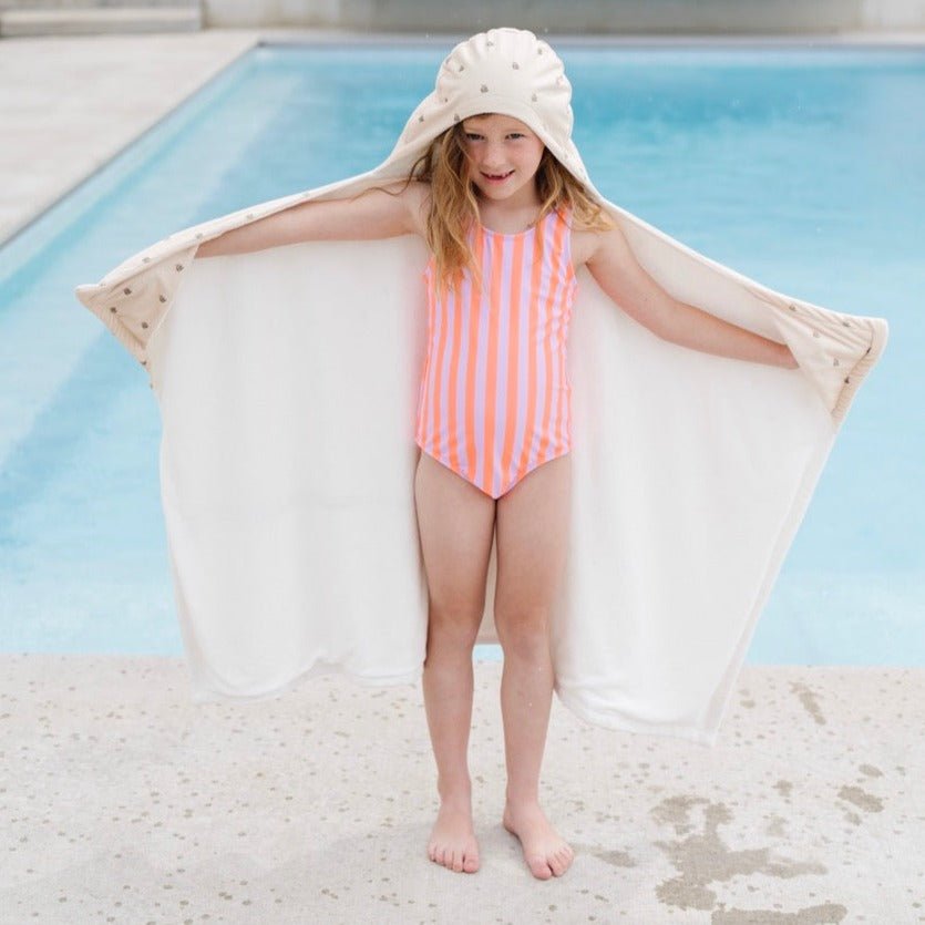 Hooded Towels — Saranoni