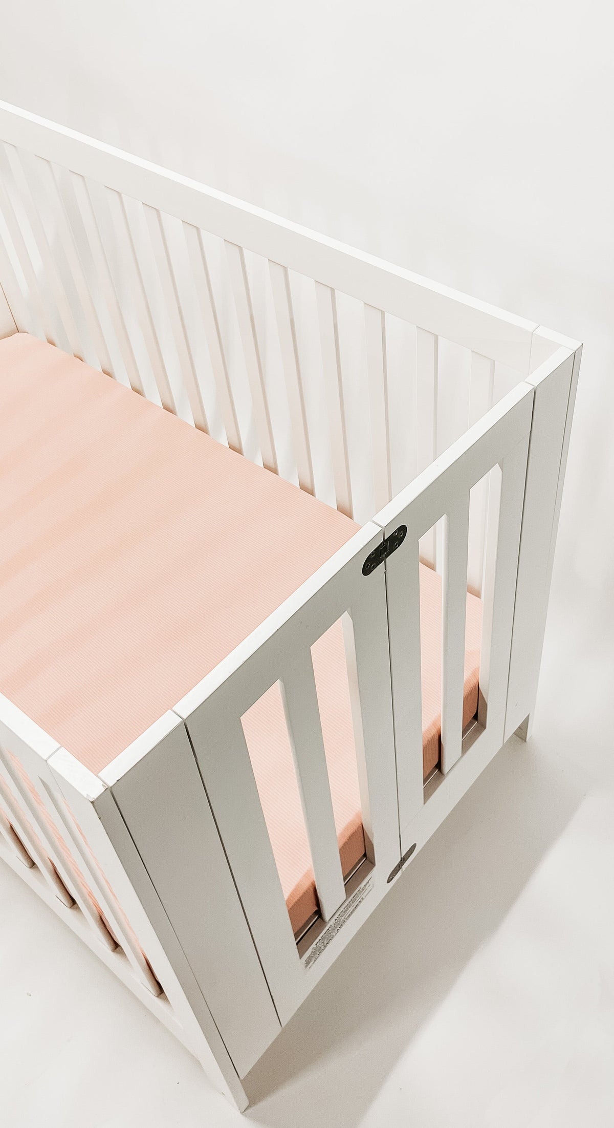 Peony Ribbed Crib Sheet — Little Mae & Co