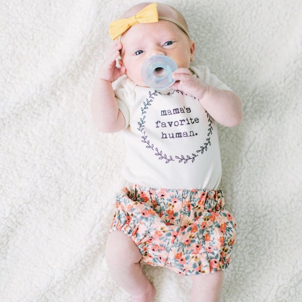 Mama's Favorite Human Organic Baby Bodysuit — Tenth & Pine
