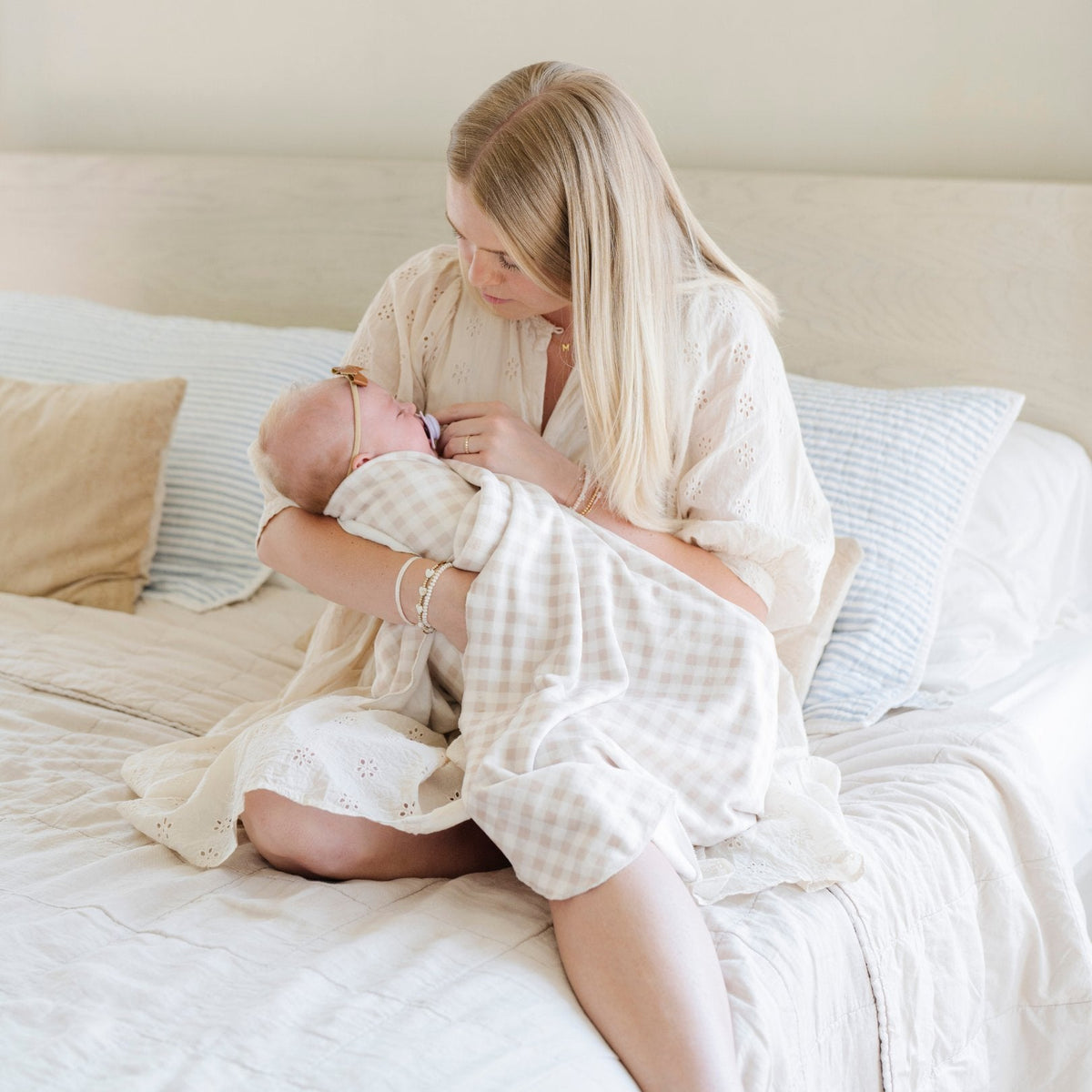Minky Stretch Luxe Swaddle/Blanket — Saranoni