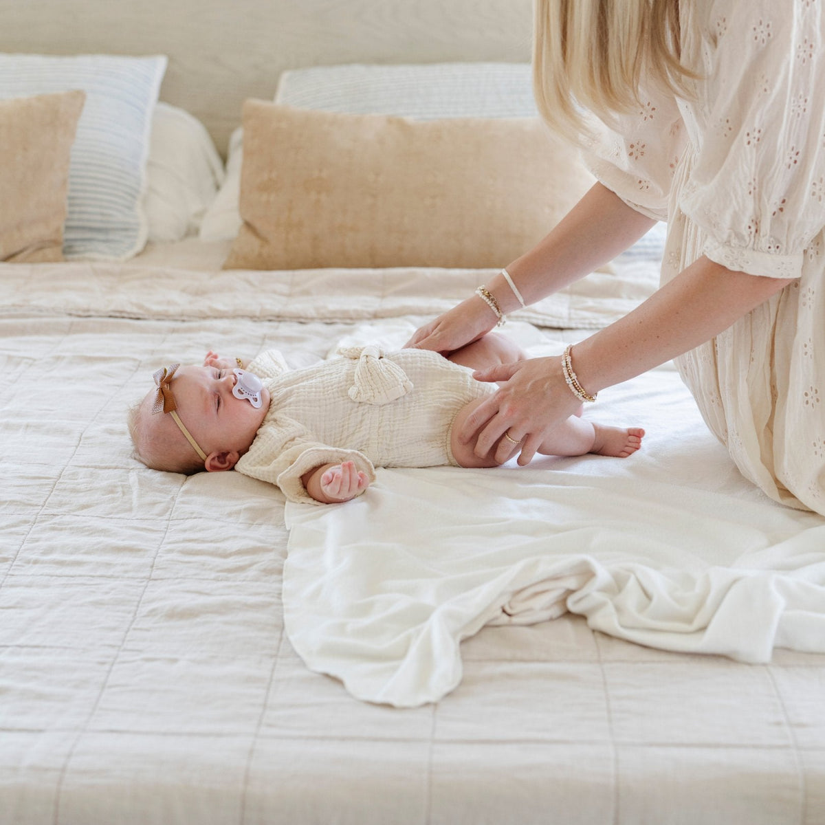 Minky Stretch Luxe Swaddle/Blanket — Saranoni