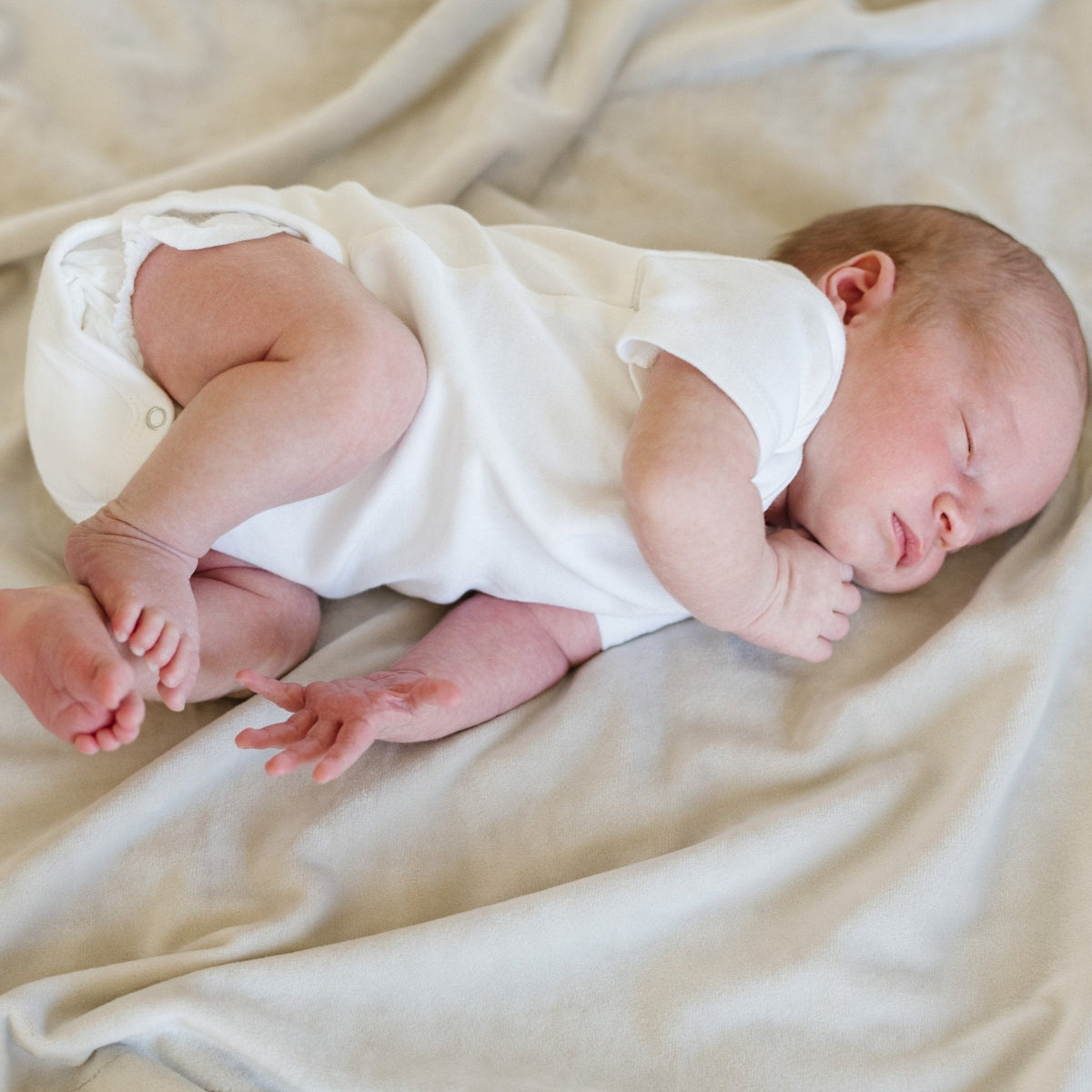 Minky Stretch Receiving Blankets — Saranoni